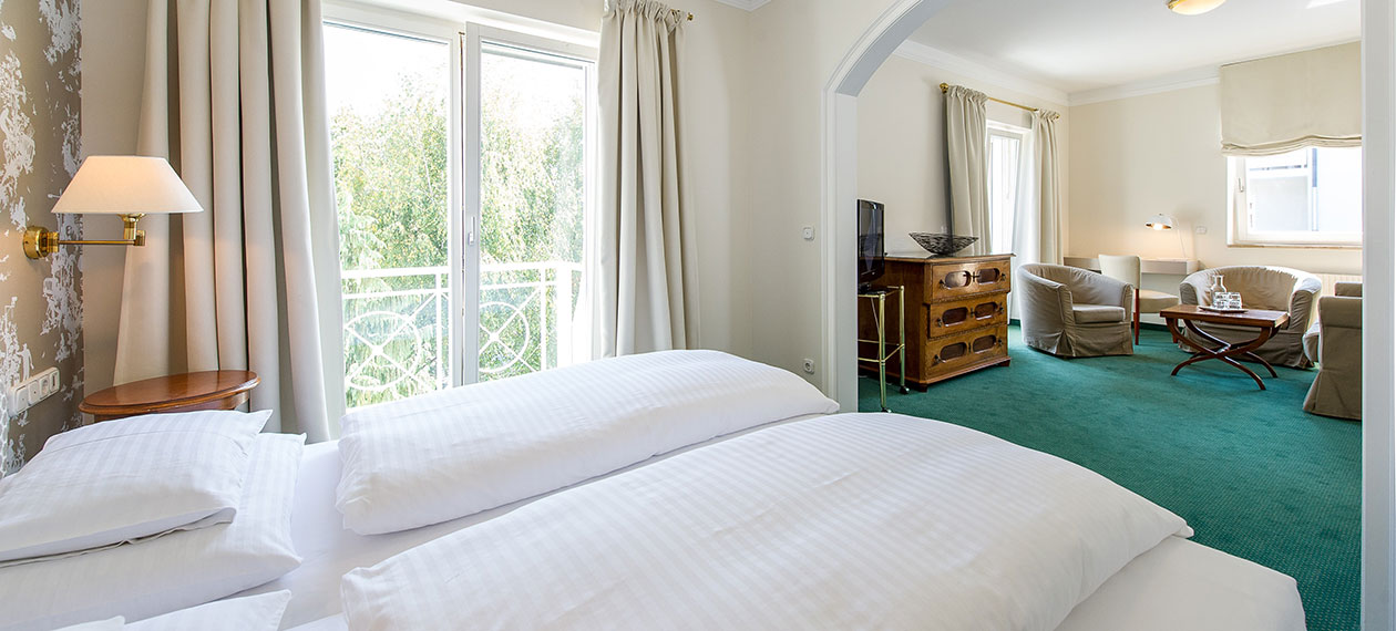HOTEL DERMUTH, Rooms & Floor plans, Double room, Single room, Balcony, Platane, Garden, Facilities, Furniture, Free time